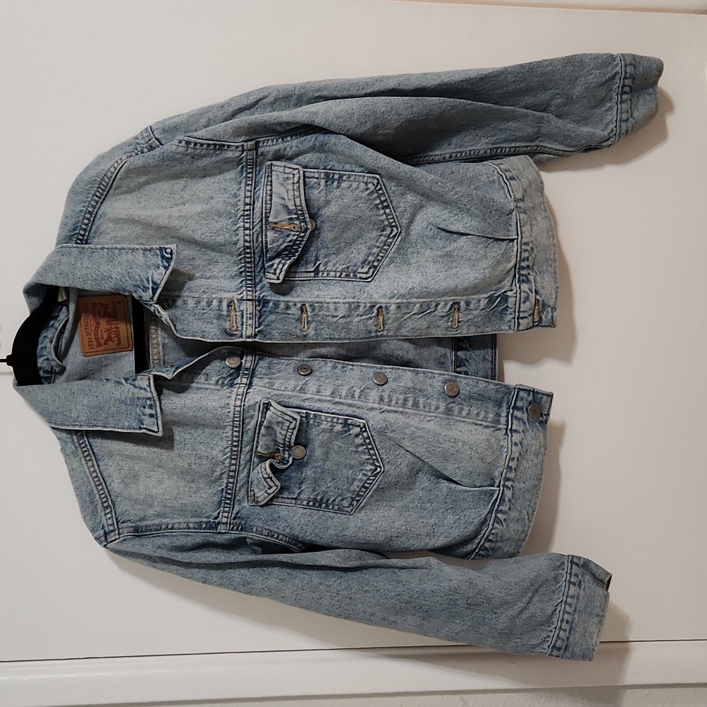 Women's Levi's Denim Jacket